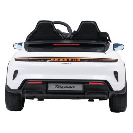 Pojazd Porsche Taycan Turbo S Biały