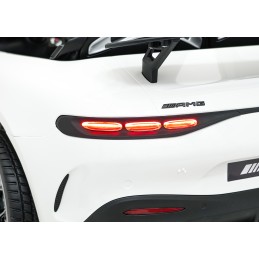 Pojazd Mercedes Benz GT63 AMG Biały