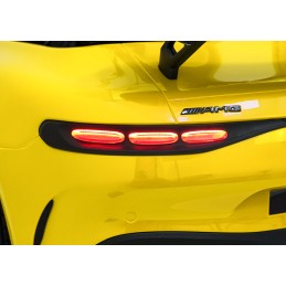 Mercedes Benz GT63 AMG Żółty