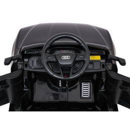 Auto Audi SQ8 czarne na akumulator dla dzieci + pilot 2,4 GHz