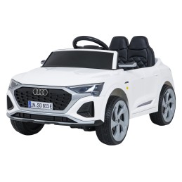 Auto Audi SQ8 białe na akumulator dla dzieci + pilot 2,4 GHz