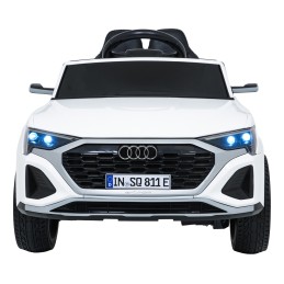 Auto Audi SQ8 białe na akumulator dla dzieci + pilot 2,4 GHz