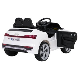 Auto Audi SQ8 białe na akumulator dla dzieci + pilot 2,4 GHz