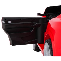 Auto Audi SQ8 czerwone na akumulator dla dzieci + pilot 2,4 GHz