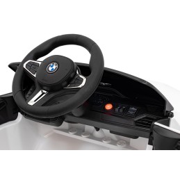 Pojazd, samochód BMW M4 Biały