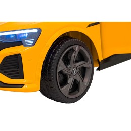 Pojazd Audi SQ8 Żółty