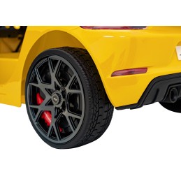 Pojazd Porsche Spyder RS 718 Żółty samochód sportowy